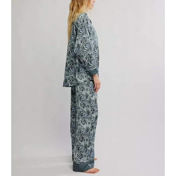 Free People Blue Patterned Pajama Set NIP - Picture 2 of 6